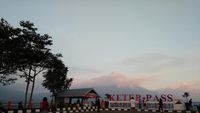 Foto: Betah Berlama-lama di Ketep Pass