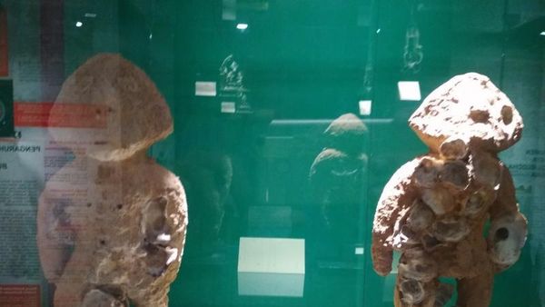 Foto Koleksi Barang Unik Museum History of Java