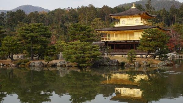 Foto: Kuil Berlapis Emas di Jepang