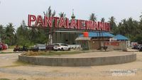Foto: Penampakan Batu Malin Kundang