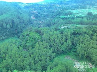 Foto: Tebing Keraton yang Menyegarkan Mata