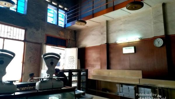 Foto: Toko Roti Legendaris di Bandung