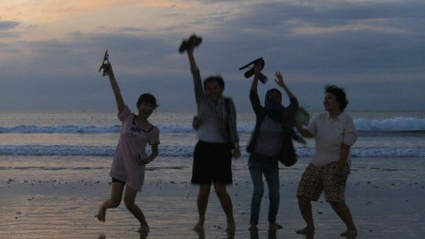 Goes to Dewata Island