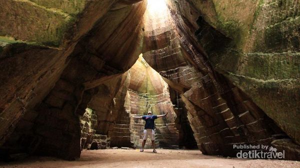 Gua Suci yang Bikin Penasaran di Tuban