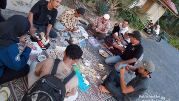 Imut! Suvenir Badak Jawa dari Ujungkulon