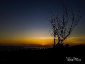 Indahnya Senja di Parangtritis