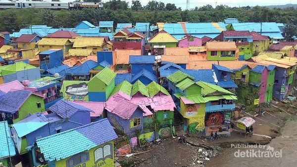 Ini Dia Kampung Warna-warni di Malang