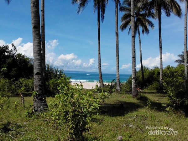 Ini Pantai Cantik di Banten yang Mungkin Kamu Belum Tahu