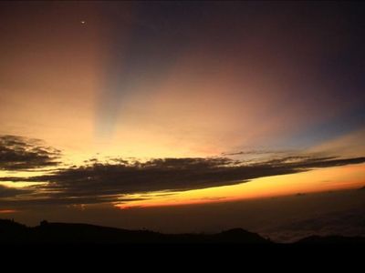 Ini Potret Sunrise di Gunung Prau