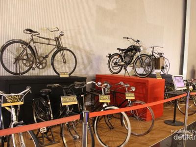 Intip Kendaraan Dunia Zaman Old Di Museum Angkut