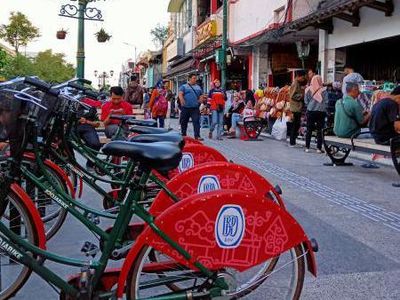 Jalan-jalan di Malioboro dan Candi Borobudur