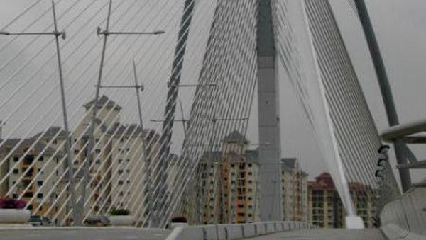 Jembatan Cantik yang Sering Dijadikan Iklan Sepeda Motor