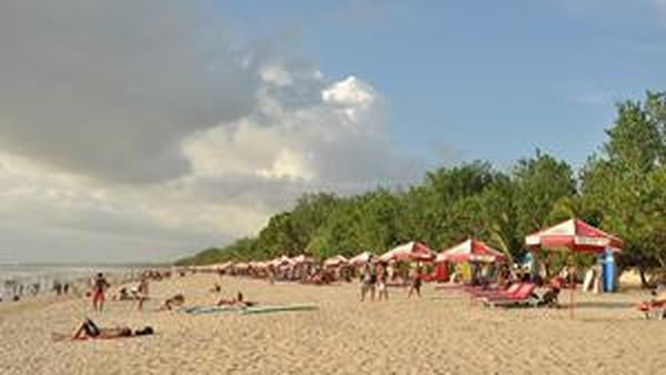 Jeprat-Jepret di Pantai Kuta