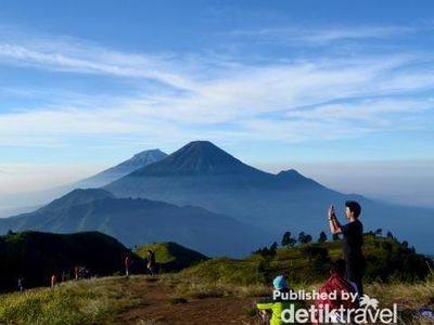 Juara! Cantiknya Gunung Prau di Musim yang Bersahabat
