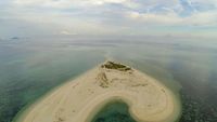 Kamu Mesti Tahu, Ada Pulau Ajaib Berbentuk Hati di Bawean