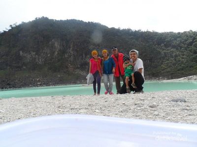 Kawah Putih, Destinasi Favorit Keluarga Saat Mudik ke Bandung