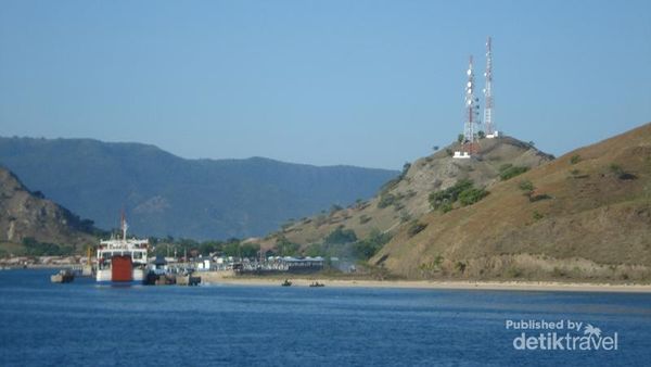 Keindahan Pelabuhan Pototano, Gerbang Menjelajahi Sumbawa