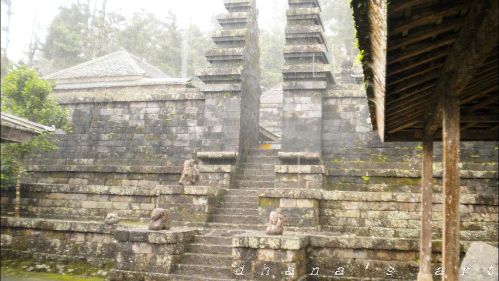 Kemegahan Arsitektur Candi Cetho, Karanganyar Kemegahan Arsitektur Candi Cetho, Karanganyar