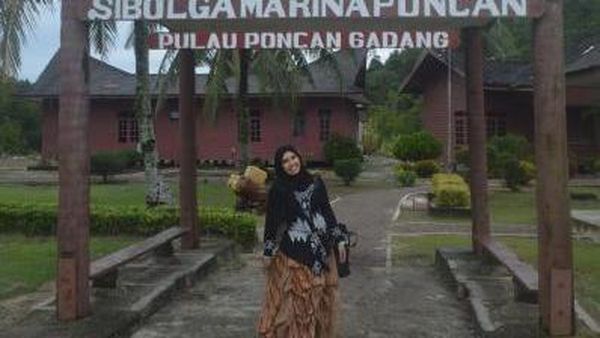 Liburan Asyik Bareng Keluarga di Pulau Poncan, Sibolga