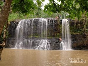 Long Weekend Ini, Yuk Basah-basahan di Air Terjun Anggal