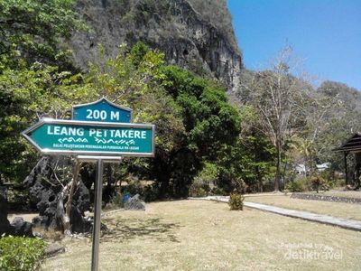 Lukisan Purba di Sulawesi Selatan