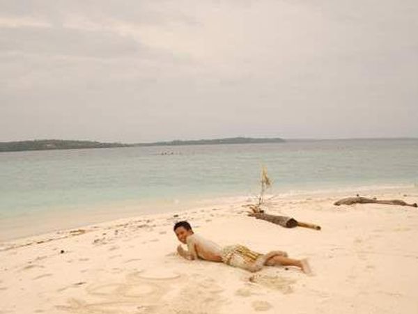 Main-main Bareng Hiu di Karimunjawa