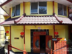 Masjid Unik di Bandung Bergaya Bangunan Tionghoa