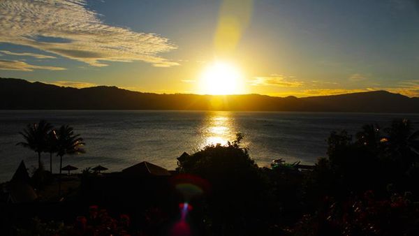 Memandang Danau Toba di Ambarita
