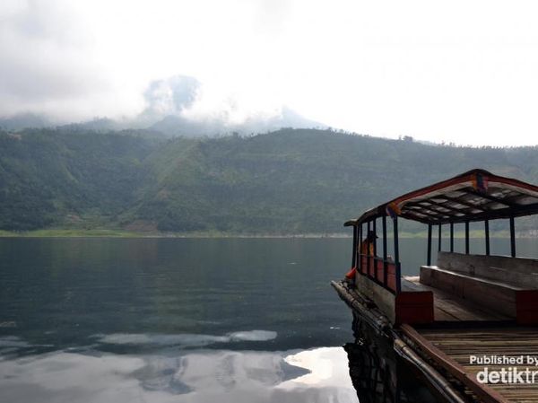 Mencari Damai di Telaga Menjer, Wonosobo
