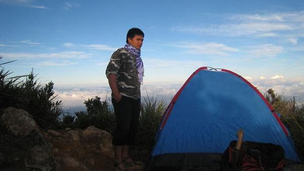 Mendaki Klabat, Gunung Tertinggi di Sulawesi Utara