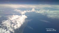 Mengabadikan Potret Langit Jayapura-Jakarta