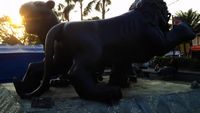 Mengaum Pada Senja