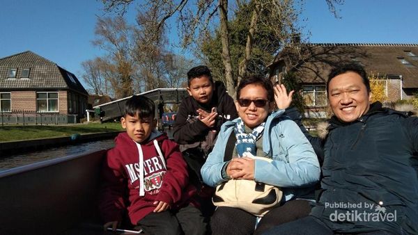 Menikmati Giethoorn, Sudut Pedesaan Negeri Kincir Angin