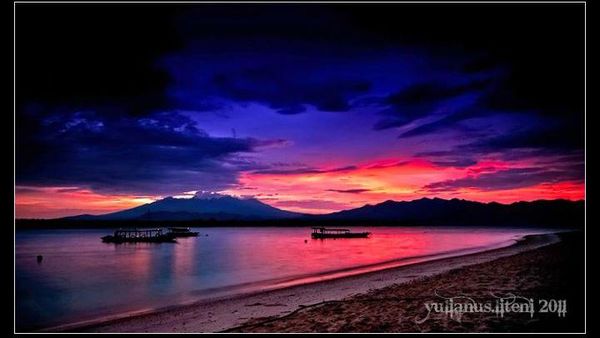 Menikmati Matahari Terbit di Gili Trawangan