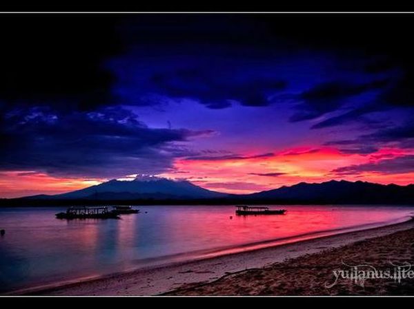 Menikmati Matahari Terbit di Gili Trawangan