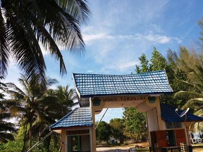 Menjamah Pantai Toronipa di Sulawesi Tenggara