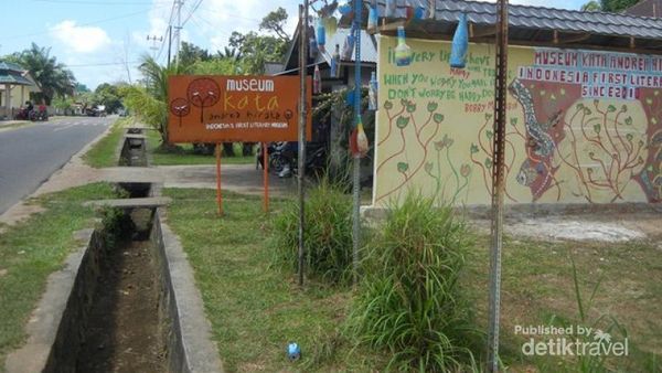 Merangkai Kata Jadi Cerita di Museum Kata Andrea Hirata
