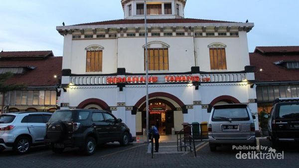 Mungkin Kamu Belum Tahu, Sisi Lain Stasiun Semarang Ini