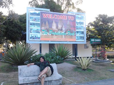 Narsis Ramai-ramai di Candi Prambanan