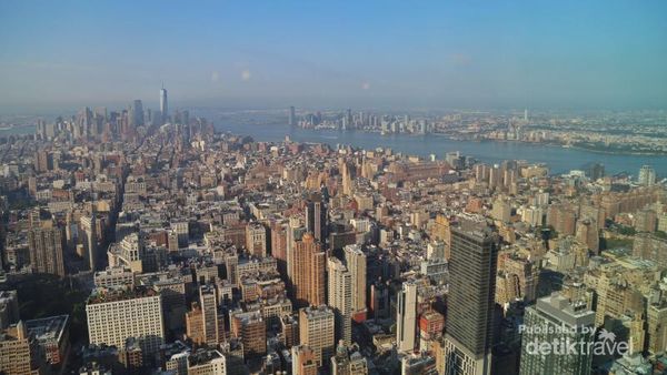 New York dari Lantai 102