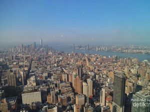 New York dari Lantai 102