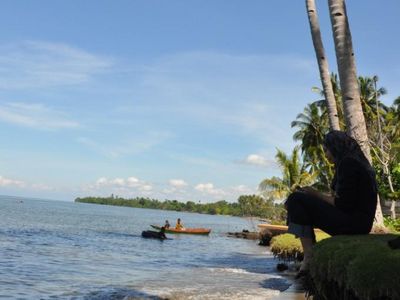 Nyiur Melambai di Pantai Lemo, Sulsel