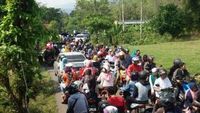 Padat Merayap, Perjalanan Menuju Wisata Puncak Via Sukamakmur