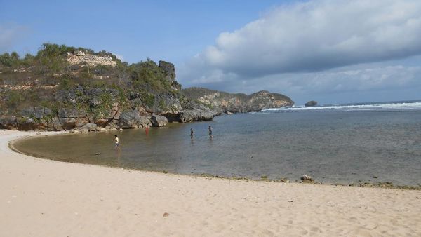 Pantai di Gunungkidul, Tak Kalah Cantik dengan Bali