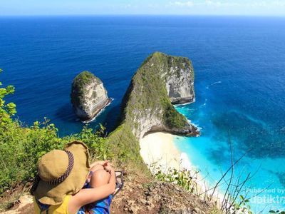 Pantai Kelingking yang Ngehits di Nusa Penida, Bali
