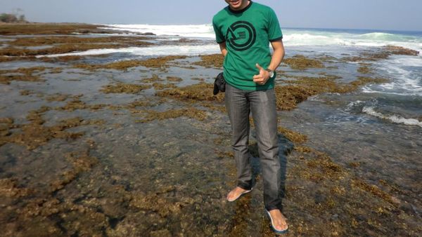 Pantai Sawarna, Si Cantik yang Jarang Dilirik