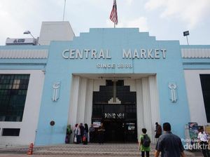Pasar di Negara Ini Sekaligus Jadi Ruang Pameran