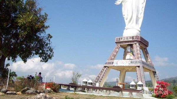 Patung Bunda Maria Nilo, Landmark Maumere