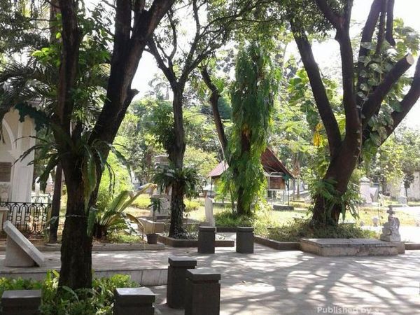 Pemakaman Indah Ala Eropa di Jakarta
