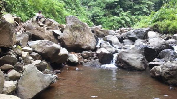 Pemandangan Hujan Abadi Ada di Kawasan Bromo